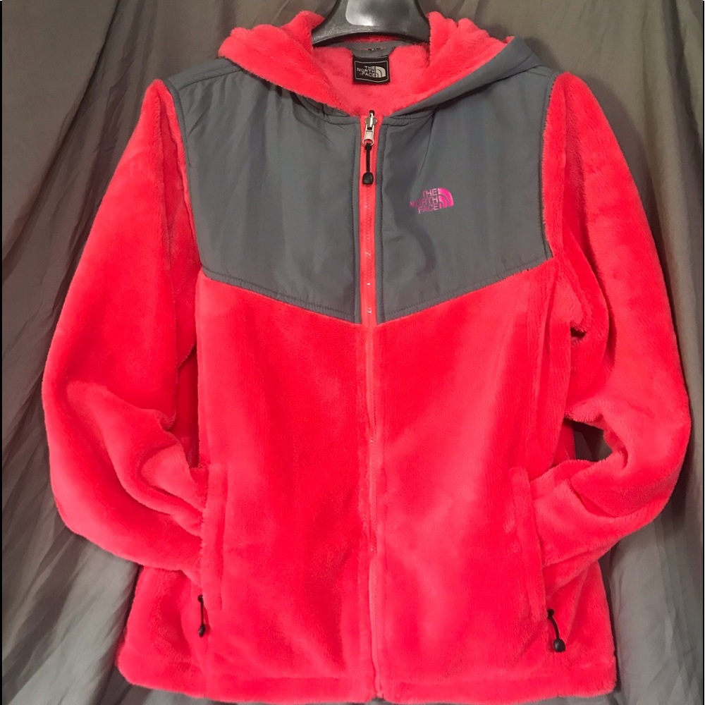 “The North Face” Pink & Gray CA5